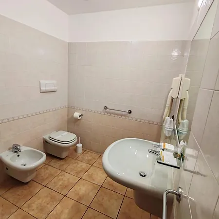 Niji Hotel&restaurant Hotel 3*